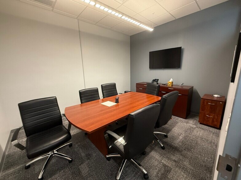 More Photos Of 2212 Murray Ave, Pittsburgh Office Residential For Lease