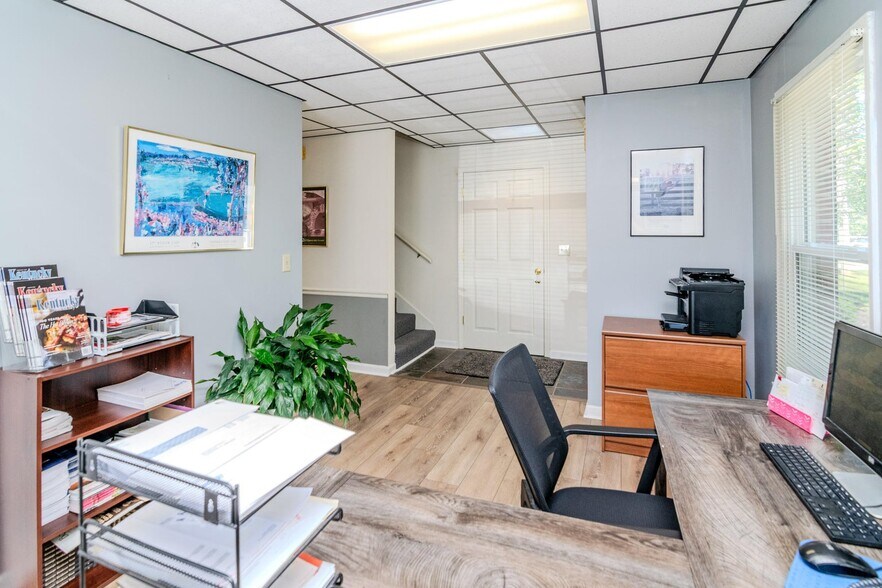 More Photos Of 100-102 Consumer Ln, Frankfort Office For Sale