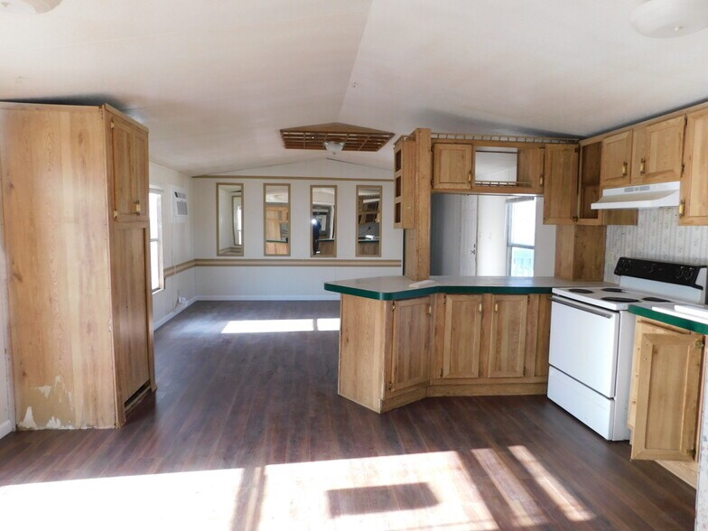 More Photos Of 2263 Stanley Rd, Dacula Manufactured Housing Mobile Home Park For Sale