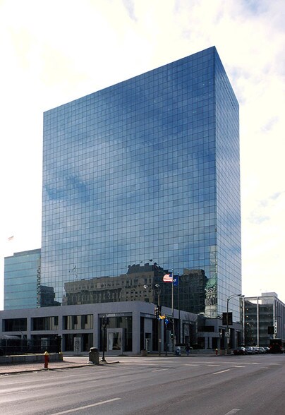 More Photos Of 10 S Broadway, Saint Louis Office For Lease