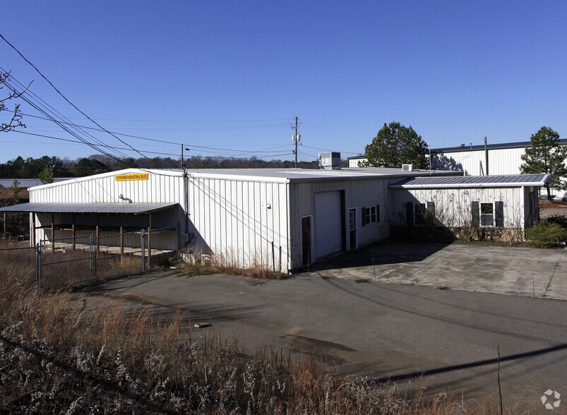 More Photos Of 112 Pioneer Industrial Blvd, Jasper Warehouse For Sale