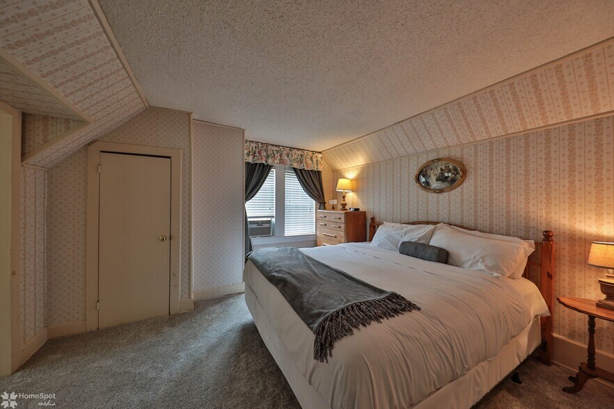 More Photos Of 2468 Route 390, Canadensis Hospitality For Sale