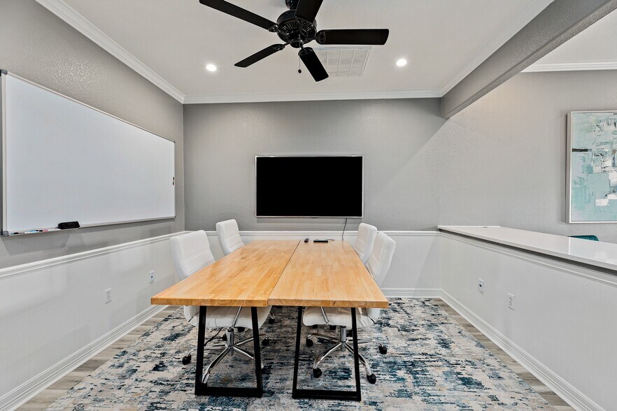 More Photos Of 3000 Joe Dimaggio Blvd, Round Rock Medical For Sale