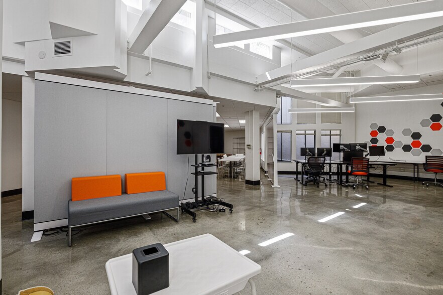 More Photos Of 375 Forest Ave, Palo Alto Office Residential For Lease