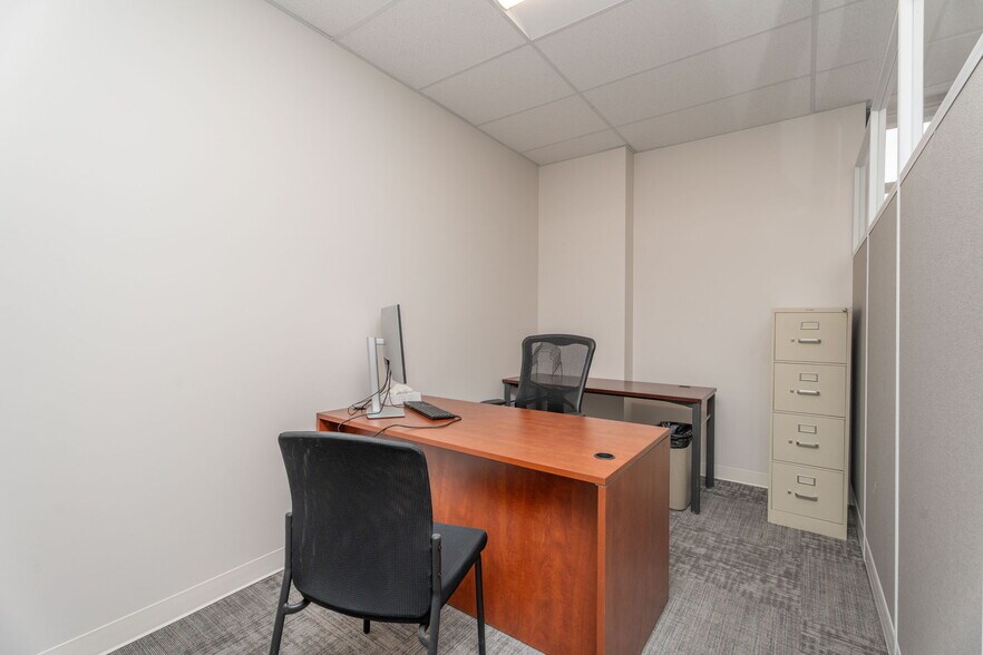 More Photos Of 2246 Zurich Dr, Fort Collins Warehouse For Lease