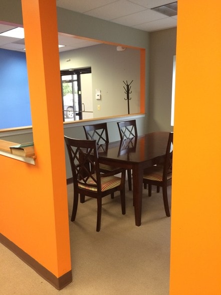 More Photos Of 8701-8739 Mylander Ln, Towson Unknown For Lease