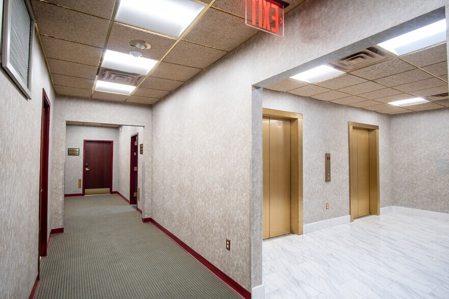 More Photos Of 265 Sunrise Hwy, Rockville Centre Office For Lease