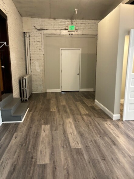 More Photos Of 1828 Indianapolis Blvd, Whiting Apartments For Lease