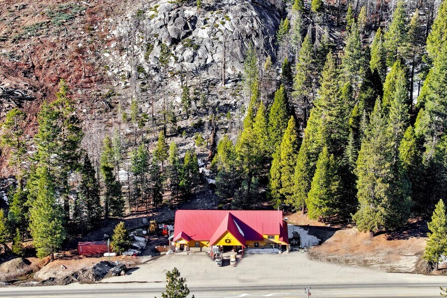 More Photos Of 17481 Highway 50, Twin Bridges General Retail For Sale