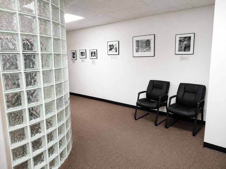 More Photos Of 4826 50 St, Red Deer Office For Sale