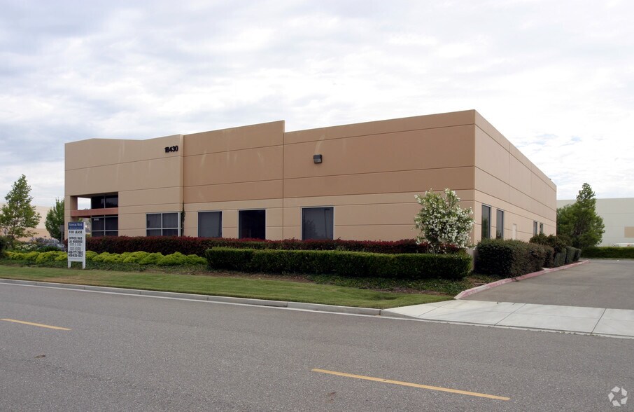 More Photos Of 18430 Technology Dr, Morgan Hill Warehouse For Lease