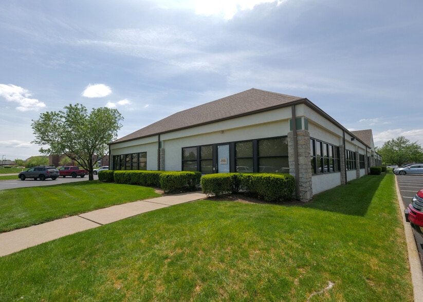 More Photos Of 10401 Sawmill Pky, Powell Medical For Lease