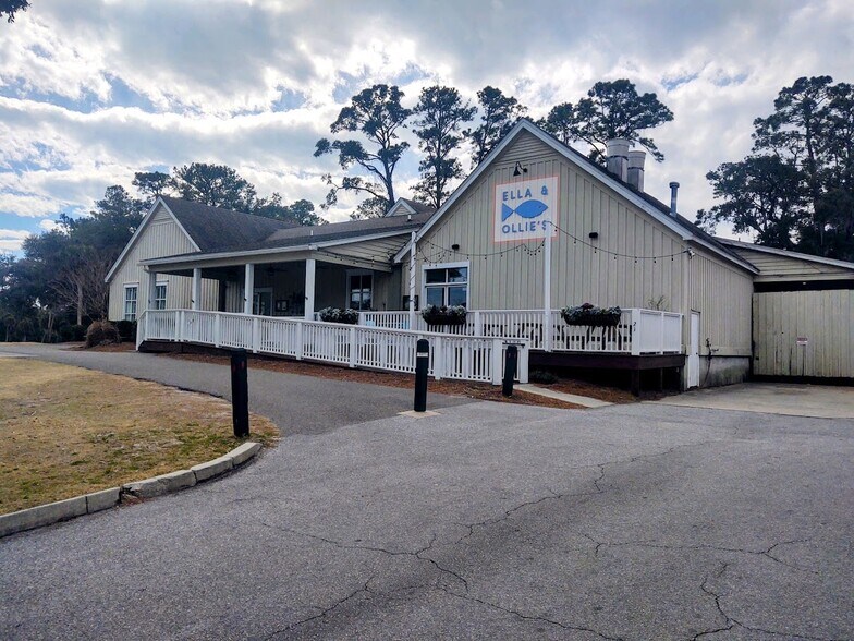 More Photos Of 21 Fairway Dr, Edisto Island Restaurant For Sale