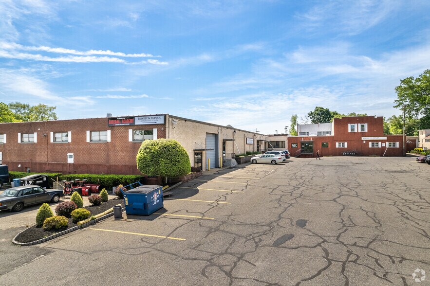 More Photos Of 47 Maple Ave, Flemington Light Manufacturing For Lease