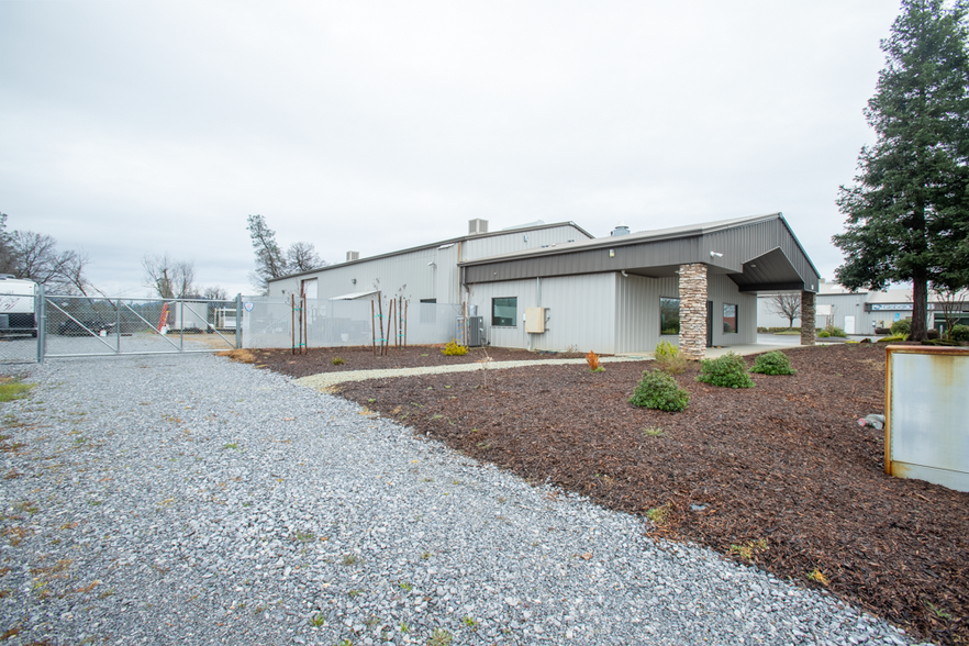 More Photos Of 1691 Zachi Way, Redding Specialty For Sale