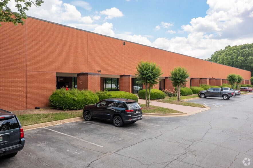 Primary Photo Of 5000 Highlands Pky SE, Smyrna Warehouse For Lease