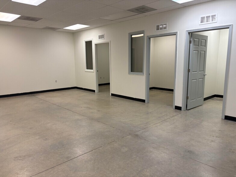More Photos Of 11901 137th Avenue Ct NW, Gig Harbor Office For Lease