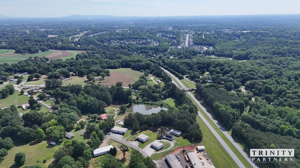 More Photos Of 747 & 749 Black Snake Rd, Easley Flex For Sale
