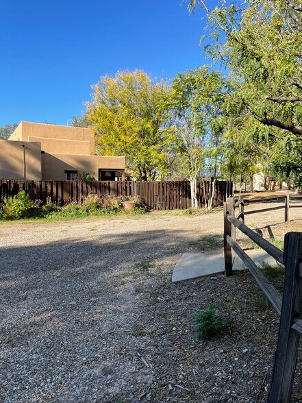 More Photos Of 1804 E College Blvd, Roswell General Retail For Sale