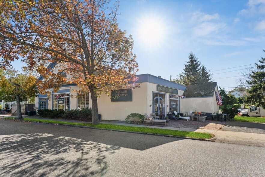 More Photos Of 53 N Sea Rd, Southampton Freestanding For Lease