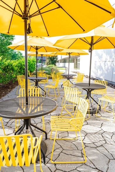 More Photos Of 7207 IBM Dr, Charlotte Office For Lease
