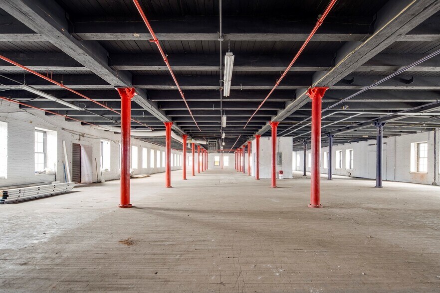 More Photos Of 780 E 135th St, Bronx Warehouse For Sale