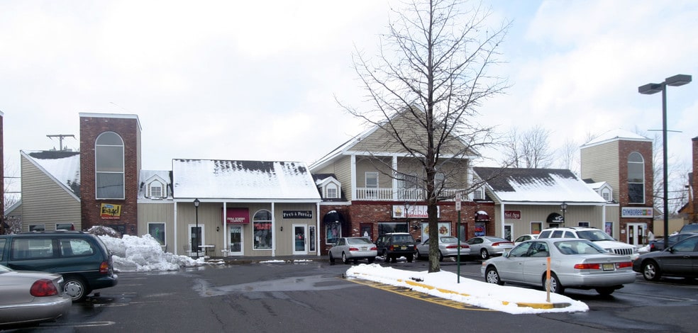 More Photos Of 833 W Park Ave, Ocean Unknown For Lease