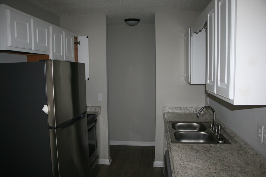 More Photos Of 1286 Park West Dr, Greenville Apartments For Sale