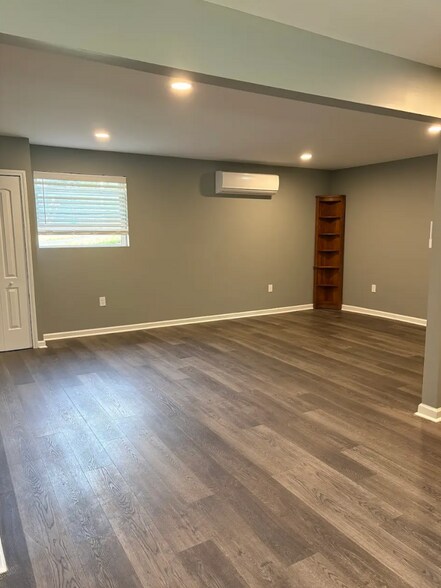 More Photos Of 1451 Mount Ulla Hwy, Mooresville Office For Sale