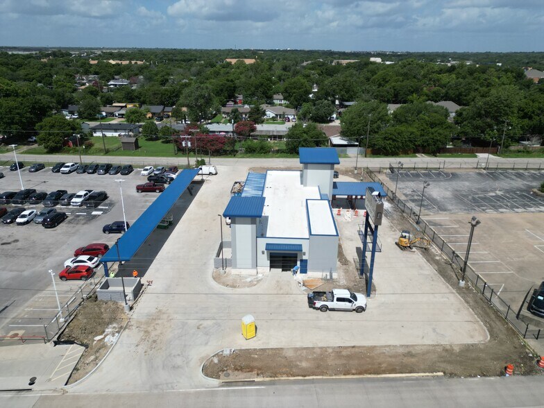 More Photos Of 4444 South Fwy, Fort Worth Carwash For Sale
