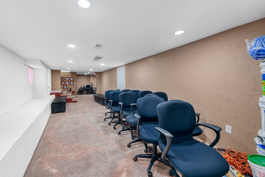 More Photos Of 6600 Federal Blvd, Denver Freestanding For Lease