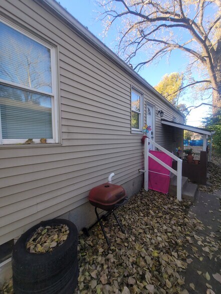 More Photos Of 1458 W 32nd St, Indianapolis Apartments For Sale