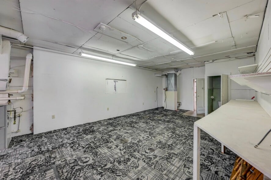 More Photos Of 535 Green Ridge St, Scranton Storefront Retail Residential For Sale