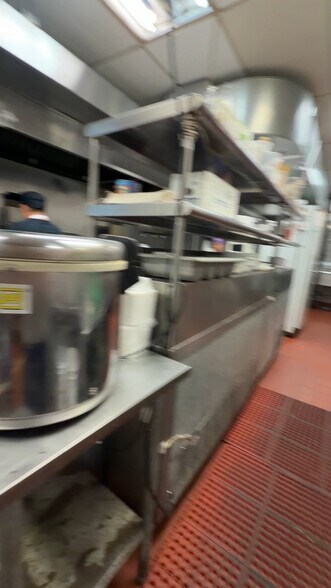 More Photos Of 23-06 Jackson ave, Queens General Retail For Lease
