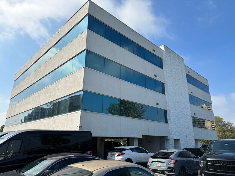 More Photos Of 7345 W Sand Lake Rd, Orlando Office For Sale