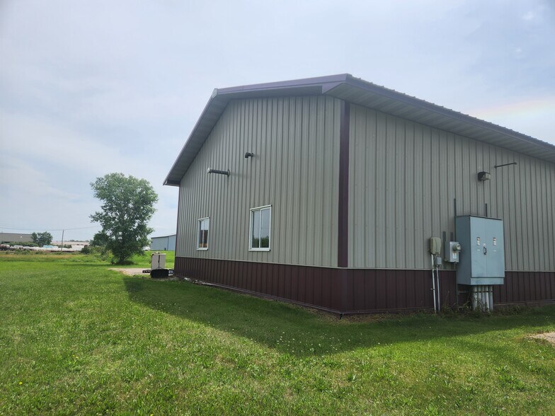 More Photos Of 1215 Fuhrman Dr, Reedsburg Industrial For Sale