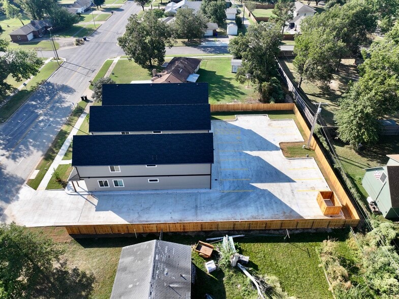 More Photos Of 816 N Main St, Broken Arrow Apartments For Sale