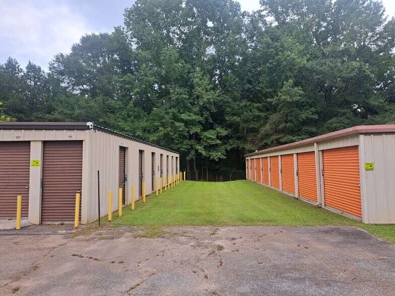 Primary Photo Of 51 Green St, Warm Springs Self Storage For Sale