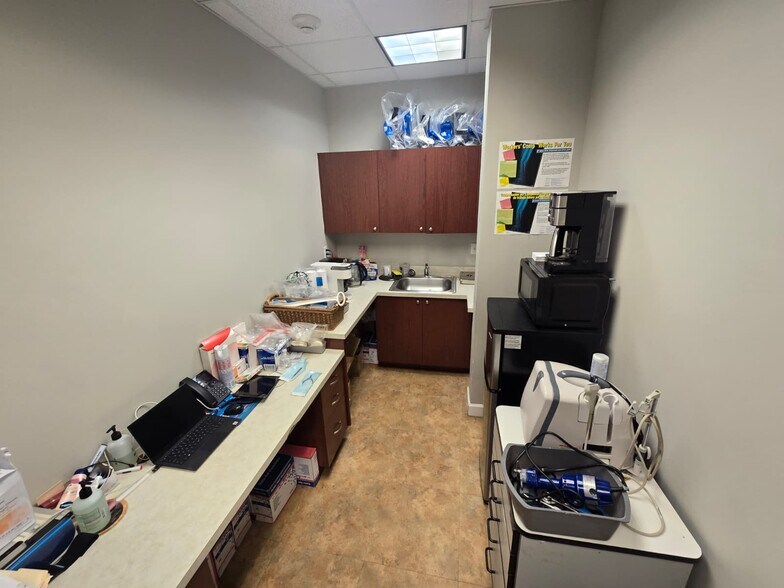 More Photos Of 201-209 SW 84th Ave, Plantation Medical For Lease