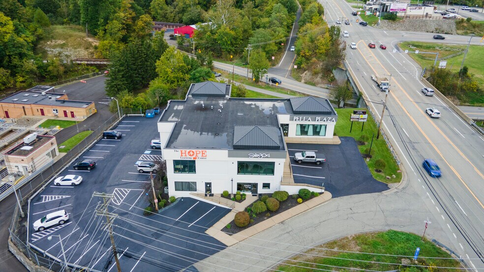 More Photos Of 3150 Washington Rd, McMurray Storefront Retail Office For Lease