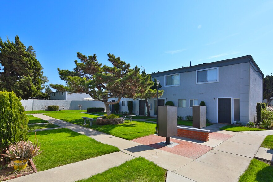 More Photos Of 345 N Batavia St, Orange Apartments For Sale