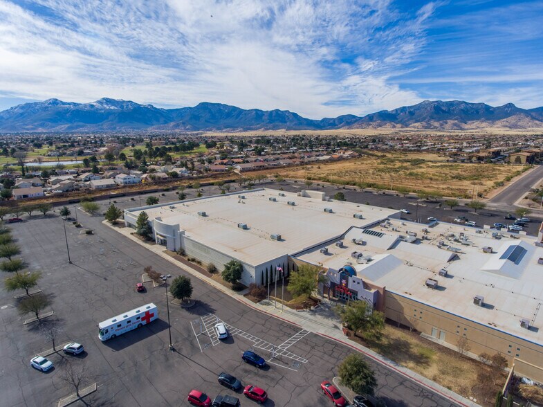 More Photos Of 2250 El Mercado Loop, Sierra Vista Department Store For Lease