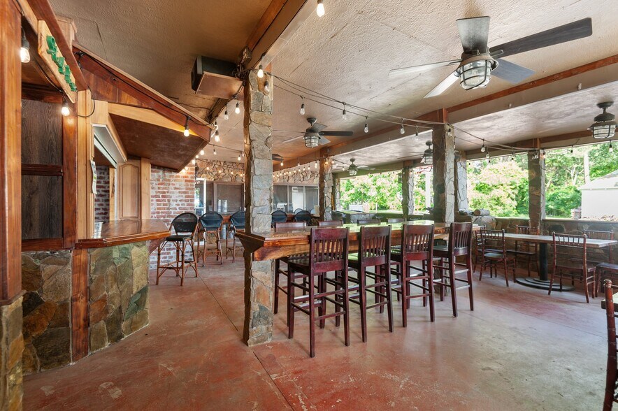 More Photos Of 226 Pamlico St, Belhaven Restaurant For Sale