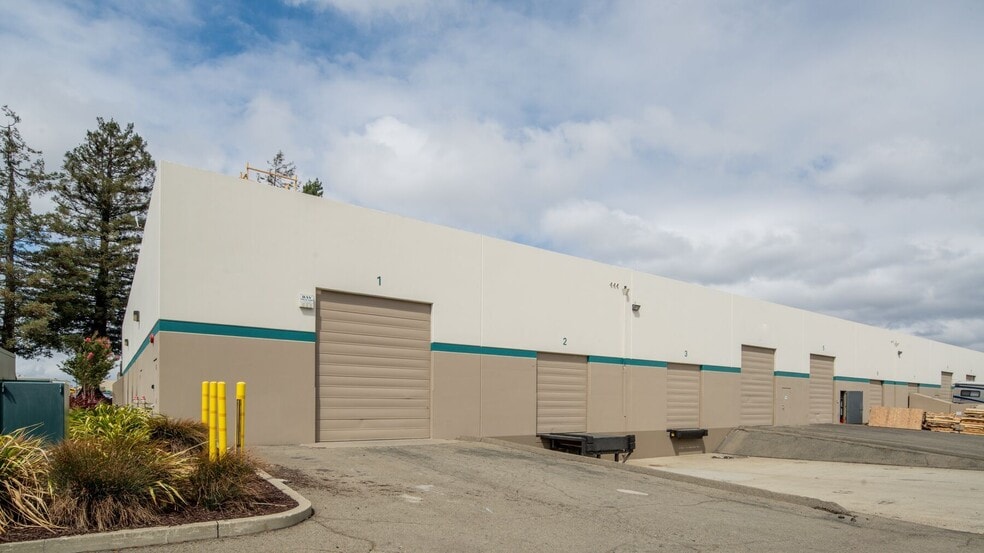 Primary Photo Of 2446-2476 Verna Ct, San Leandro Unknown For Lease