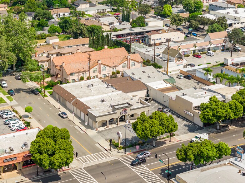 More Photos Of 9403 Las Tunas Dr, Temple City Freestanding For Sale