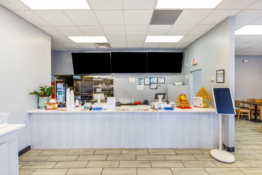 More Photos Of 465 W Pike St, Lawrenceville Freestanding For Sale