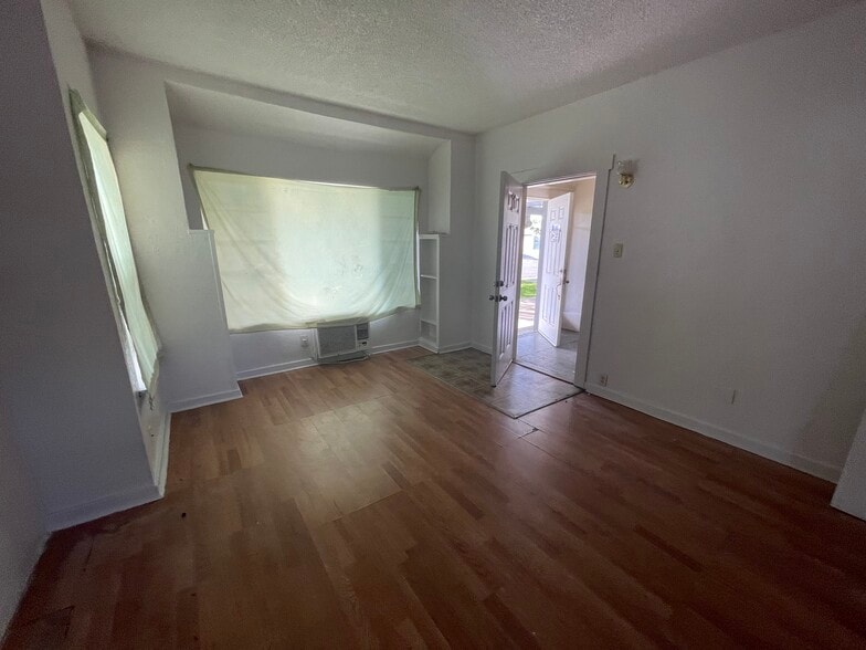 More Photos Of 2439 Rio Linda Blvd, Sacramento Apartments For Sale