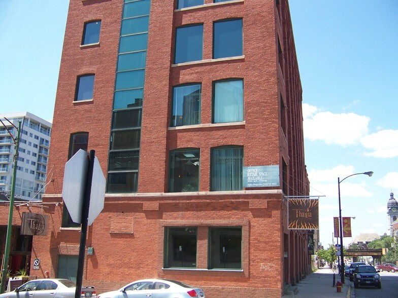 More Photos Of 833-845 W Chicago Ave, Chicago Office For Sale