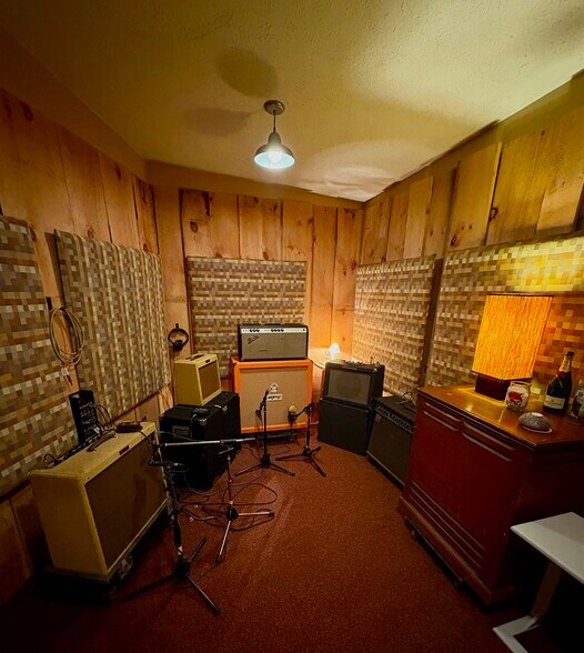 More Photos Of 347 National Ave NW, Grand Rapids Loft Creative Space For Sale