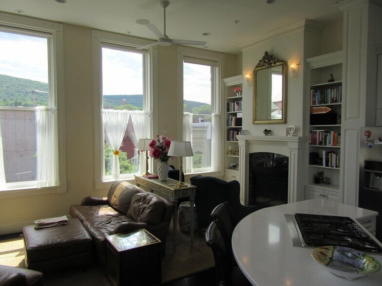 More Photos Of 29 E Market St, Corning Office Residential For Lease